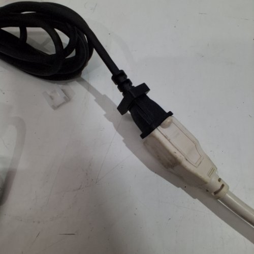 EUREKA HOME 3-IN-1 LIGHTWEIGHT MULTI SURFACE STICK VACUUM CLEANER/HANDHELD VAC - BLAZE BLACK - (MODEL: NES212C) image 2