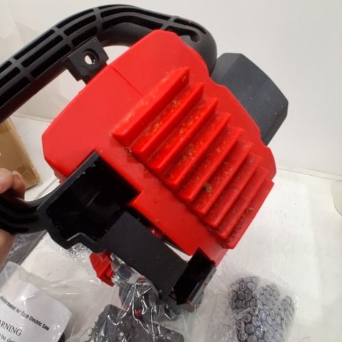 SUSUZI BRUSHLESS MOTOR ELECTRIC CORDLESS CHAINSAW - 42V- 16" - RED image 4