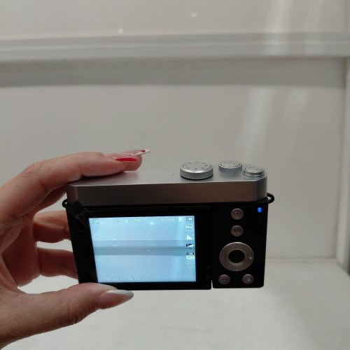 DIGITAL CAMERA WITH FLIP SCREEN - 64M MEGA PIXELS - SILVER/BLACK image 2