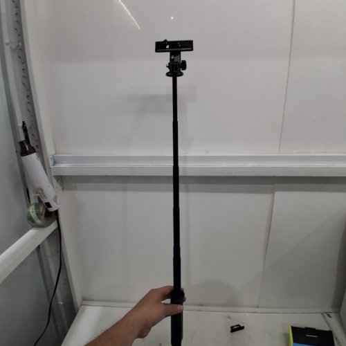 VIVITAR 2-IN-1 SELFIE STICK / TRIPOD WITH QUAD LED LIGHTS - BLACK (MODEL: VIVTR2L36-NOC) image 4