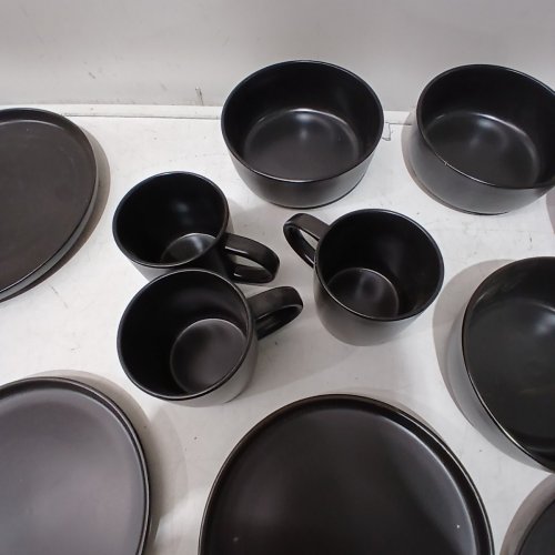 11PC KEVOLI DINNERWARE SET - BLACK image 4