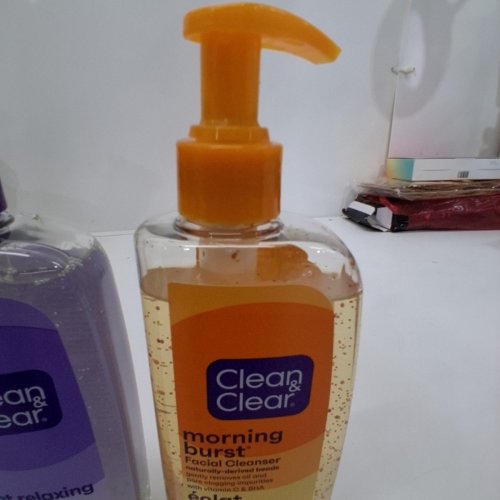 2PC CLEAN & CLEAR NIGHT RELAXING AND MORNING BURST FACIAL CLEANSERS - 240 ML + 236 ML image 4