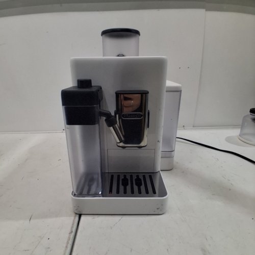 DELONGHI RIVELIA FULLY AUTOMATIC ESPRESSO MACHINE WITH BEAN SWITCH SYSTEM - WHITE (MODEL: EXAM44055W) image 5
