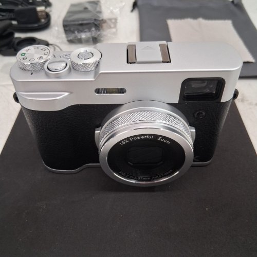 DUAL LENS AUTOFOCUS DIGITAL CAMERA - 5K ULTRA HD - 48MP - 2.8" DISPLAY SCREEN - BLACK/SILVER (MODEL: DC203) image 6