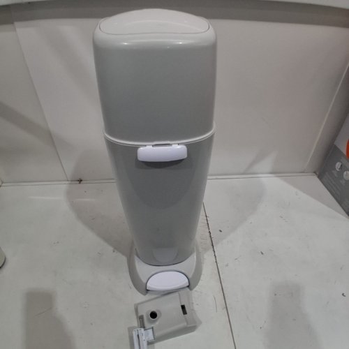 DIAPER GENIE COMPLETE DIAPER PAIL - GREY - (MODEL: I000719) image 2