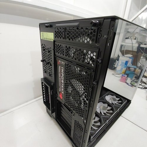 SKYTECH X LIAN LI O11 VISION PC CASE WITH FANS - BLACK image 4