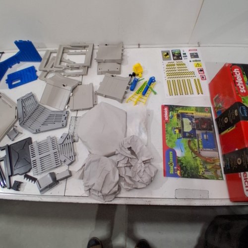 33PC SCHLEICH TOY DINOSAUR RESEARCH STATION PLAYSET - FOR AGES 4-12 - MULTI-COLOUR (MODEL:‎ 41462) image 3
