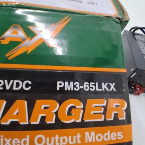 POWERMAX RV CONVERTER WITH BUILT-IN SMART CHARGER - 110VAC TO 12VDC - 65AMP BLACK (MODEL:PM3-65LK) image 3