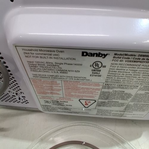 DANBY COUNTERTOP MICROWAVE- 0.9 CU. FT - 900W - BLACK (MODEL: DBMW0921BBB) image 7