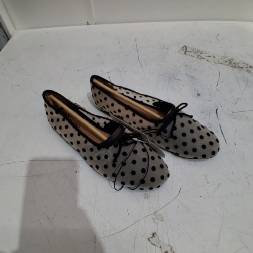 WOMEN'S NO BOUNDARIES MESH POLKA DOT FLAT SHOES - SIZE 8 - TAN / BLACK (STYLE : 50949284) image 2