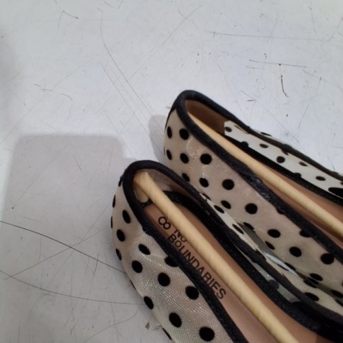 WOMEN'S NO BOUNDARIES MESH POLKA DOT FLAT SHOES - SIZE 8 - TAN / BLACK (STYLE : 50949284) image 5