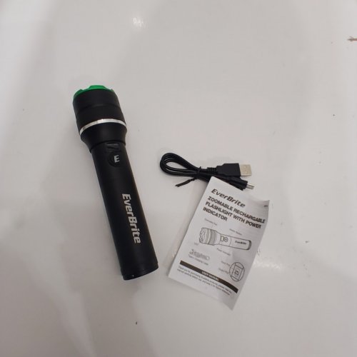 EVERBRITE ZOOMABLE RECHARGEABLE FLASHLIGHT WITH POWER INDICATOR - BLACK (ITEM: E011193AE) image 3