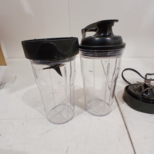 NUTRIBULLET SINGLE SERVE PERSONAL BLENDER - 32OZ - 500W - WHITE - (MODEL: NB-100S) image 5