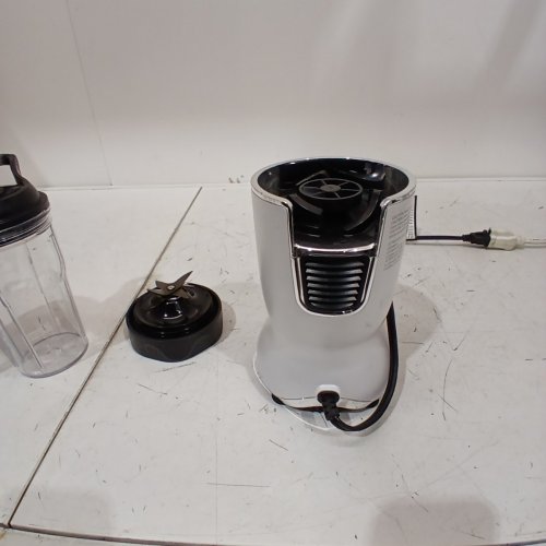 NUTRIBULLET SINGLE SERVE PERSONAL BLENDER - 32OZ - 500W - WHITE - (MODEL: NB-100S) image 7