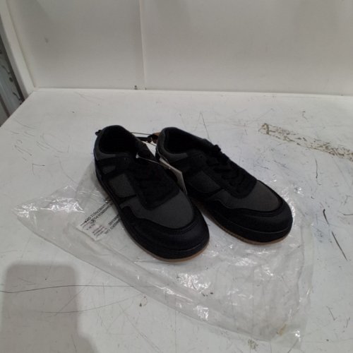 BOY'S GEORGE CASUAL SHOES - SIZE 2 - BLACK (STYLE : 51014540) image 2