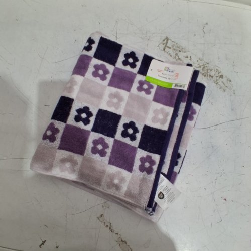 MAINSTAYS KIDS FLORAL BATH TOWEL - 27" X 50" - PURPLE/ WHITE image 2