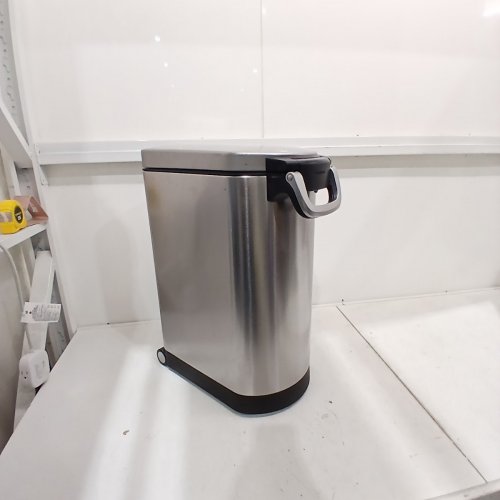 SIMPLEHUMAN LARGE PET FOOD STORAGE CAN FINGERPRINT PROOF - UP TO 32LB - BRUSHED STAINLESS STEEL - (MODEL: CW1886) image 2