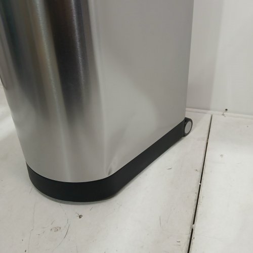 SIMPLEHUMAN LARGE PET FOOD STORAGE CAN FINGERPRINT PROOF - UP TO 32LB - BRUSHED STAINLESS STEEL - (MODEL: CW1886) image 4