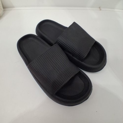 MEN'S SLIP ON SLIDE SANDALS - 9-10 - BLACK image 3
