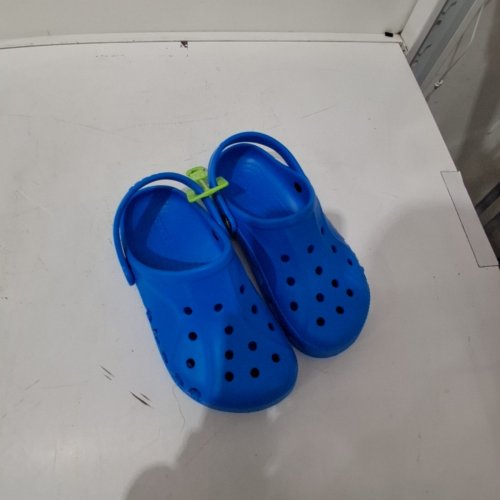 UNISEX KIDS' CROC BAYA CLOGS - SIZE 3 - OCEAN image 2