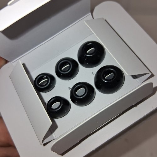 BEATS SOLO BUDS BLUETOOTH EARBUDS WITH 18 HOUR BATTERY LIFE AND BUILT IN MICROPHONE - COMPATIBLE WITH APPLE AND ANDROID - BLACK (MODEL: A3150, A3151, A3152) image 4