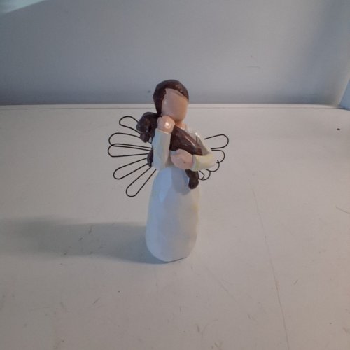 ANGEL OF FRIENDSHIP FIGURINE WITH BROWN HAIR - 4.5" image 2