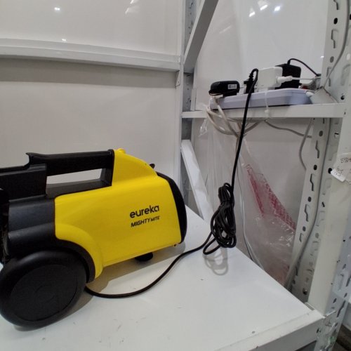 EUREKA MIGHTY MITE CANISTER VACUUM CORDED - YELLOW/BLACK - (MODEL: 3670M) image 2