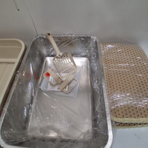 FZGHOME ENCLOSED STAINLESS STEEL LITTER BOX WITH LID, PAD, AND SCOOP - EXTRA LARGE - BEIGE (MODEL: T144) image 3