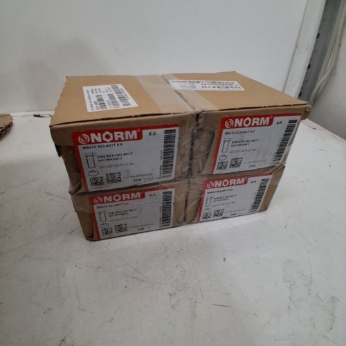 4(200PK) NORM HEX HEAD SCREWS - M8 X 12 MM image 4