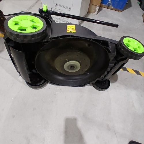 STEELITE CORDLESS LAWN MOWER WITH 2 20 V BATTERIES AND CHARGING STATION - 17" - BLACK / GREEN (MODEL: DG510) image 6