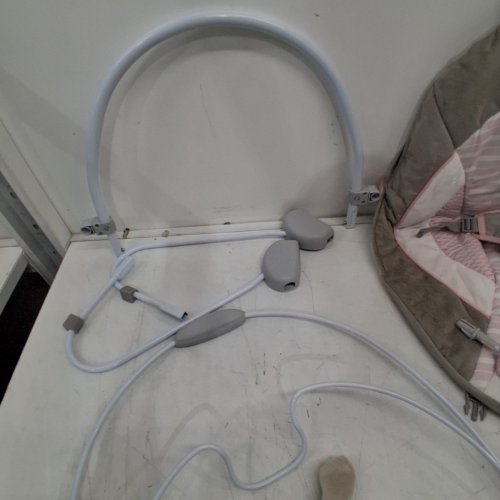 INGENUITY INLIGHTEN BABY BOUNCER - 0M-6M - PINK (FLORA THE UNICORN) image 6