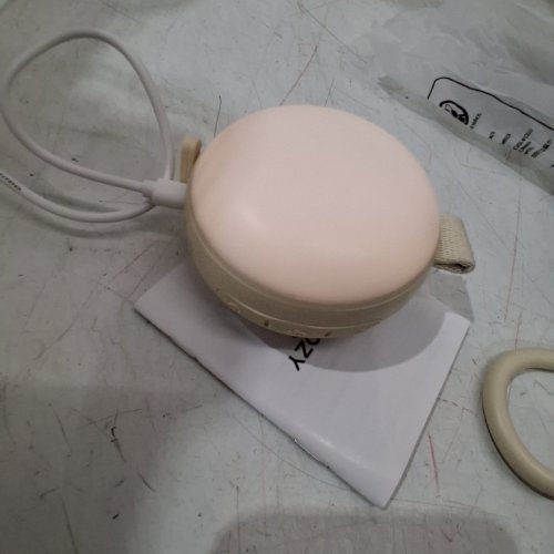 MOMCOZY PORTABLE SOUND MACHINE WITH NIGHT LIGHT - WHITE/GREEN (MODEL: WN06) image 2