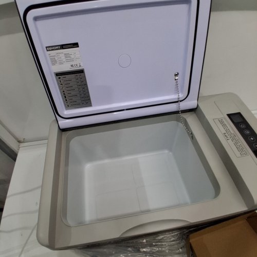 EUHOMY PORTABLE CAR REFRIGERATOR WITH APP CONTROL - 18L - 12V - FROM -4° TO 68°F - BLACK/GREY (MODEL: CFC-18 / CF004-18BL-CAEH) image 4