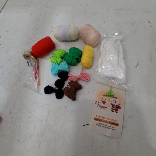 LETCARTMAKER BEGINNER CROCHET KIT - CHRISTMAS SANTA, ANGEL, AND CHRISTMAS TREE image 2