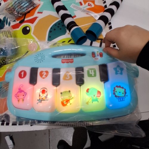FISHER-PRICE GLOW AND GROW KICK & PLAY PIANO PLAYMAT - BLUE - (MODEL: HWD95) image 2
