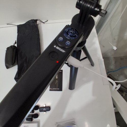 YAYUSI VLOGGING KIT, AUTO TRACKING TRIPOD WITH RING LIGHT, MICROPHONES, REMOTE CONTROL - BLACK (MODEL: C19) image 2