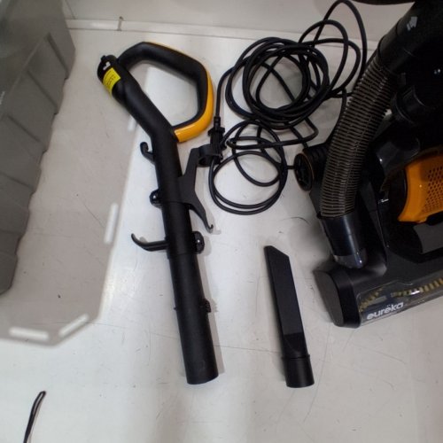 EUREKA MAXSWIVEL PRO UPRIGHT VACUUM CLEANER - 120 V - BLACK / YELLOW (MODEL: NEU350C) image 7