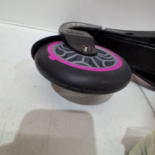 GLOBBER FLOW 125 FOLDABLE SCOOTER - PINK (MODEL: 473-114) image 4
