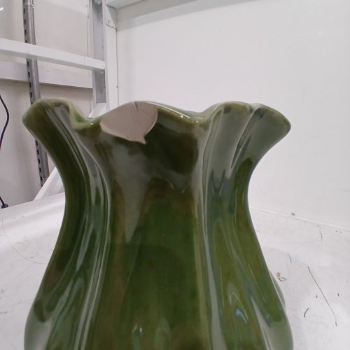 HEARTH & HAND SCALLOPED CERAMIC VASE - GREEN image 3
