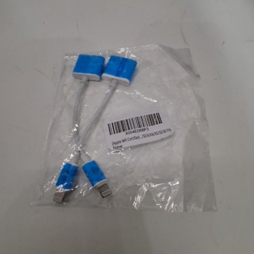 2PK LIGHTNING TO 3.5MM AUX WITH CHARGING PORT FOR APPLE DEVICES - WHITE image 2