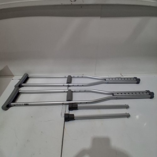 MEDLINE GUARDIAN STANDARD ADJUSTABLE CRUTCHES - 5.2FT TO 5.10FT - UP TO 300LB - ALUMINUM (MODEL: MDSV80535LFH) image 2