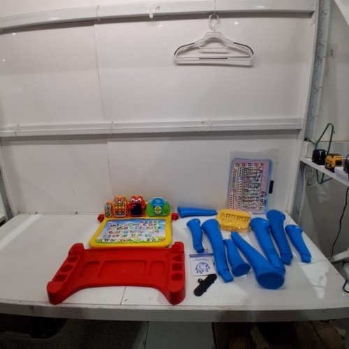 VTECH TOUCH AND LEARN ACIVITY DESK DELUXE INTERACTIVE LEARNING SYSTEM image 3