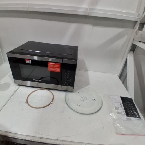 FRIGIDAIRE MICROWAVE OVEN - 0. 9CU.FT - 900W - STAINLESS STEEL (MODEL: EMW959-C) image 4