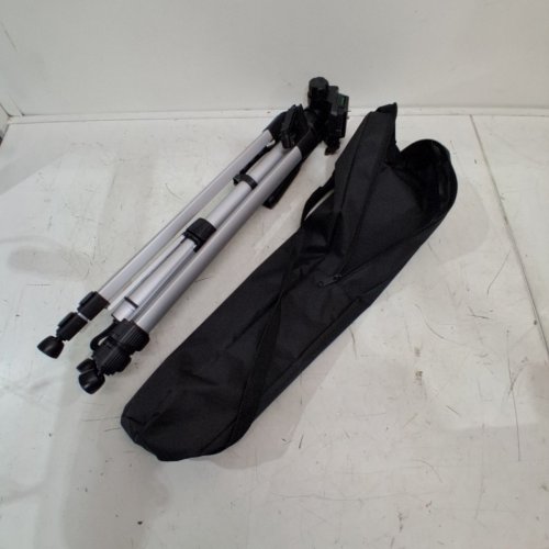 AMAZON BASICS LIGHTWEIGHT TRIPOD With Carrying Bag - 60" - BLACK image 2