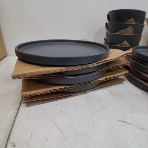 16PC STONE LAIN COUPE DINNERWARE SET-SERVICE FOR 4 - MATTE GREY (MODEL: BLB0200) image 3