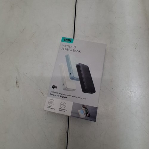 ESR WIRELESS MAGSAFE QI2 COMPACT POWER BANK PORTABLE CHARGER - 15W - 10,000 MAH - BLACK (MODEL: 2G5230202) image 2