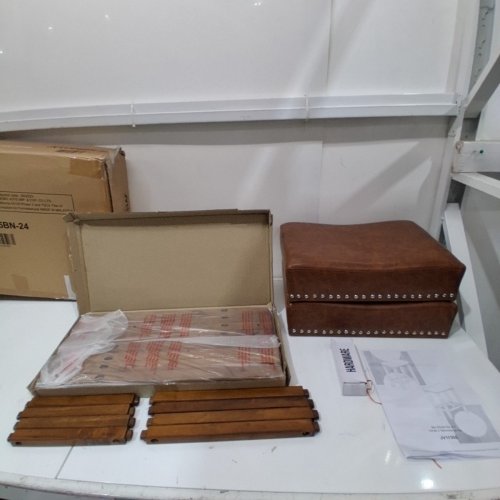 2PK COSTWAY BACKLESS WOODEN BAR STOOLS - 24" - 250LBS MAX - BROWN (MODEL: JV11305BN-24) image 2