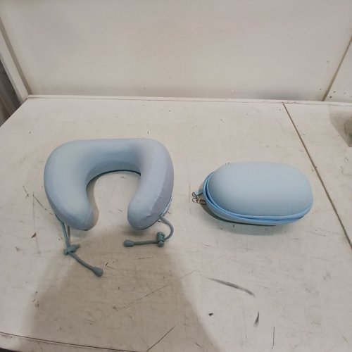 AVIO TRAVEL CLOUD NECK PILLOW WITH CARRYING CASE - LIGHT BLUE image 2