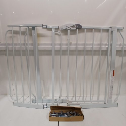 REGALO EASY STEP EXTRA WIDE BABY GATE - 30" X 29"-49" - WHITE (MODEL: 1164 EW DS) image 2