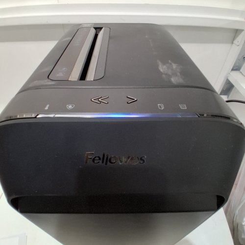 FELLOWES PAPER SHREDDER - 120 V - BLACK (MODEL: LX220) image 2